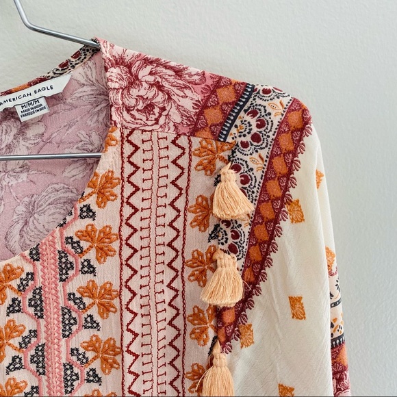 American Eagle Outfitter’s Boho Mixed Media Balloon Sleeve Blouse Size Medium - Picture 2 of 10